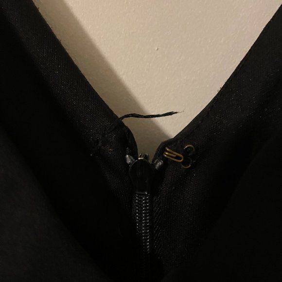 Women's Dress Forever 21 little black dress - Picture 2 of 8